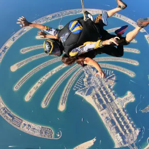Skydive Dubai – прыжки с парашютом